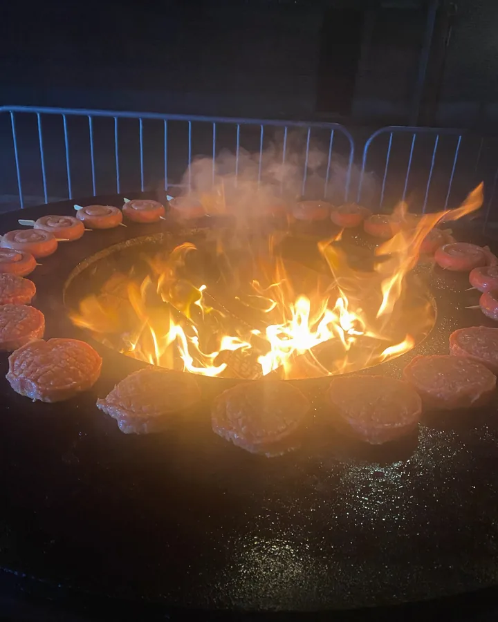 Het vuur van de Ofyr met chorizo rondom de rand